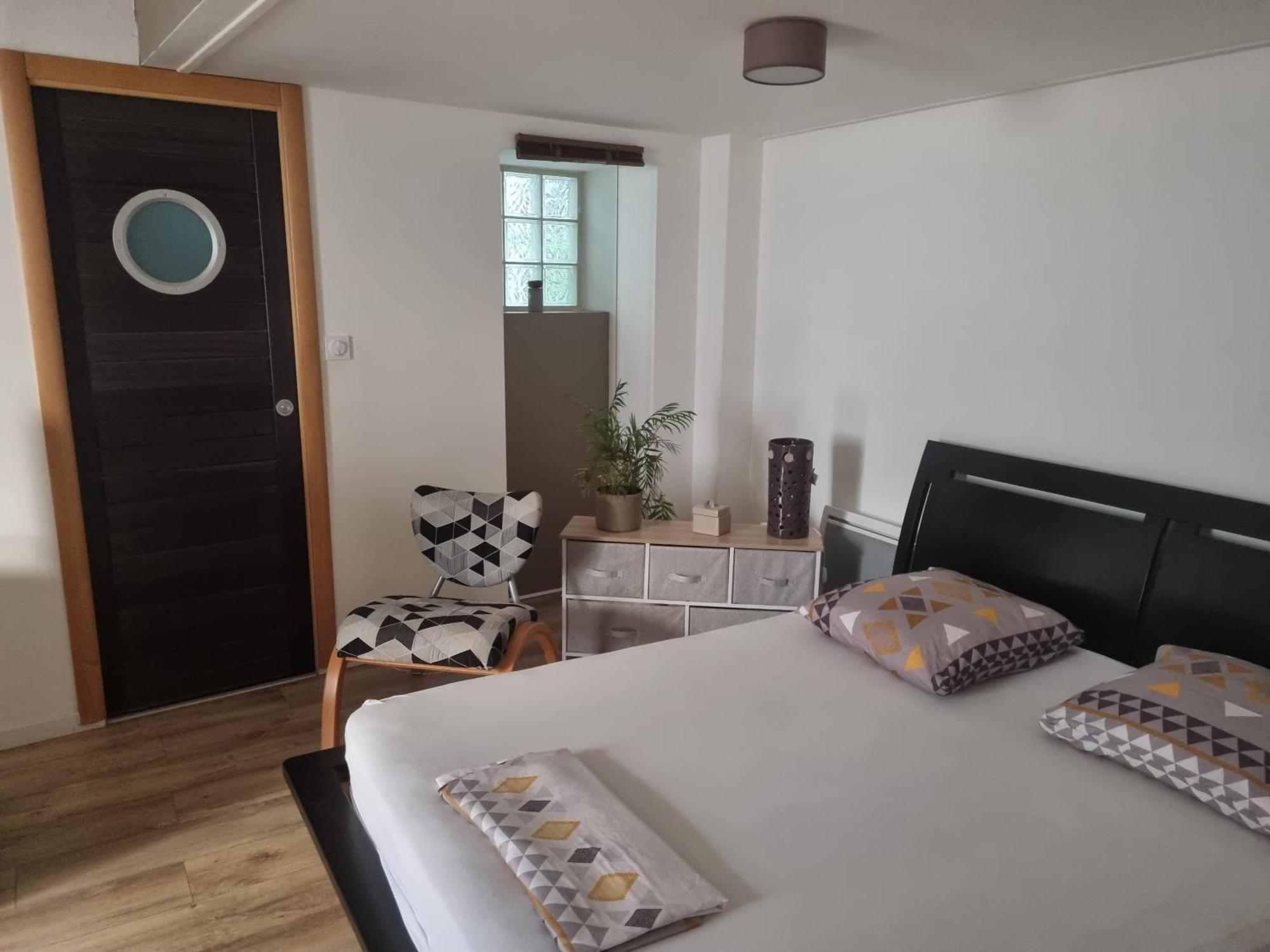 Castrum - Duplex - 3 Etoiles - Petit Box Velo Apartment *